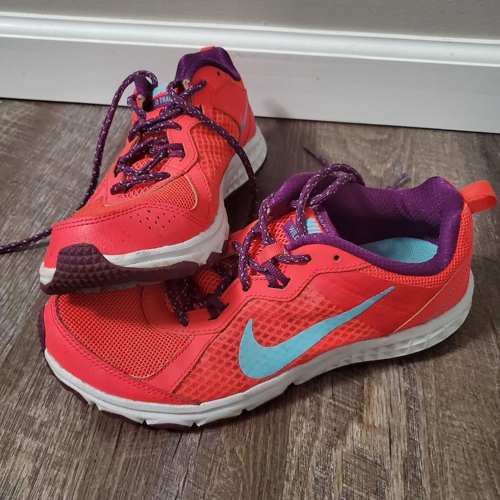 Nike Wild Trail Women's Running Shoes Size 8.5